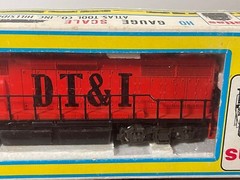 Atlas HO GP-38 DT&I #201 Diesel Locomotive Powered No. 7065 Made in Austria 1977