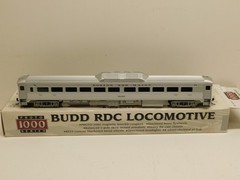 Proto 1000 Series HO Scale BUDD RDC Locomotive 30587 Boston & Maine #6137 #5
