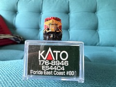 KATO 176-8946 N SCALE FEC FLORIDA EAST COAST GE ES44C4 GEVO LOCOMOTIVE #801