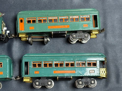 LIONEL # 10 STANDARD GAUGE PASSENGER TRAIN SET BEAUTIFUL RUNS AND LIGHTS