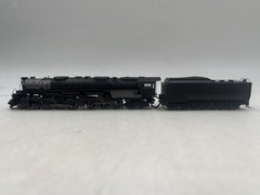 N Scale Athearn 11800 Union Challenger Unlettered 4-6-6-4 w/DCC Tsunami