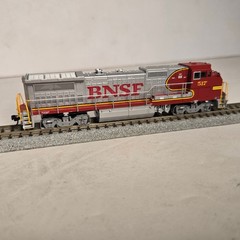 Atlas 48817 N Scale BNSF Warbonnet GE Dash 8-40BW. Runs. Decoder Ready