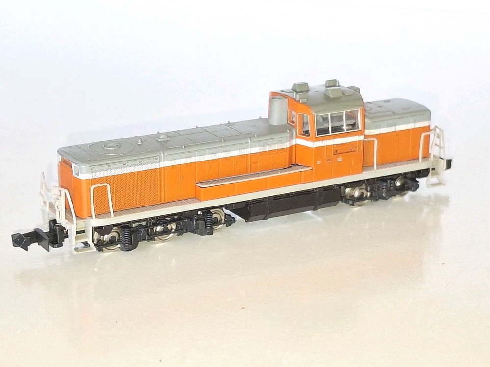 Kato N Scale Japan Diesel. Excellent Complete Cond. Directional Lights. No Box