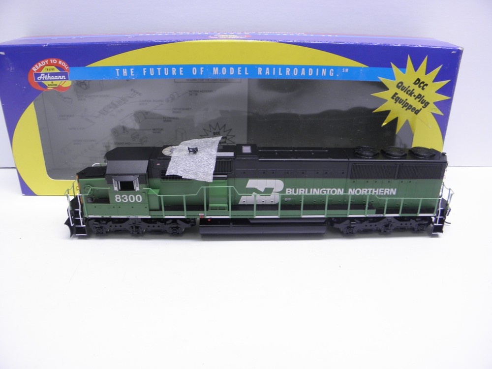 ATHEARN SD-60 BURLINGTON NORTHERN #8300 – HO SCALE CHECKED & RUNS DCC PLUG -NEW