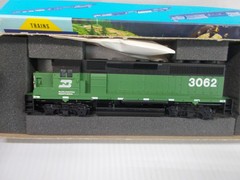 ATHEARN # 4722 ~ BURLINGTON NORTHERN GP-40-2 DUMMY LOCOMOTIVE # 3062~ HO SCALE