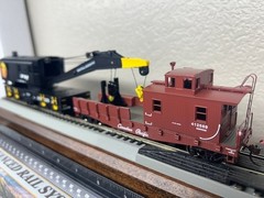 CP RAIL / CANADIAN PACIFIC 200 ton ROTATING HD WRECK CRANE w/TENDER HO SCALE NEW