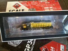 Scale Trains N Scale SXT39942 EMD GP30 Phase 1e CNW #815 OY Scheme DCC RDY NIB