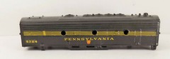 HO SCALE B Unit Dummy BOOSTER CAR PENNSYLVANIA #5704 DIESEL LOCOMOTIVE SHELL