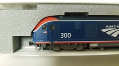 AMTRAK ACL-42 CHARGER #300 Phase 6 paint KATO 176-6051 Digitrax DCC N Scale
