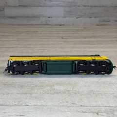 HO Scale Chicago North Western E7 Diesel Locomotive #5008-A Yellow Green