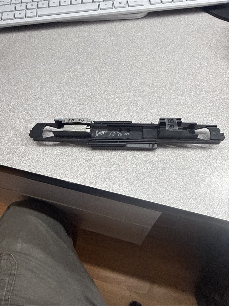 HO ATHEARN GENESIS SD70/SD75M FRAME CHASSIS