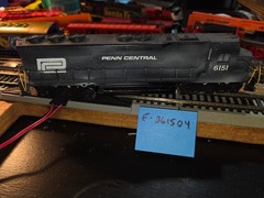 PENN CENTRAL DIESEL, HO GUAGE, SEE PHOTOS AND TEST VIDEO, RUNS WELL