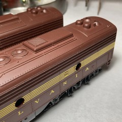 Ho Scale Rivarossi Pennsylvania E-8 (E-9) Diesel Locomotive Set DC exc cond NIB