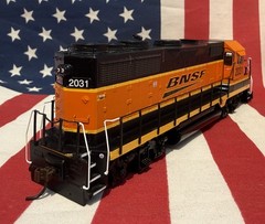 HO Scale Athearn RTR GP35 BNSF #2031 Digitrax DCC/DC Runs Excellent w/ Box