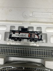 Hawthorne Village Dale Earnhardt HO Scale Legacy Caboose w/ Tracks