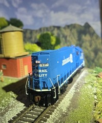Athearn Genesis HO Scale Conrail Quality GP15-1 #1627 with DCC/Sound