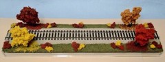 HO SCALE 16″ SINGLE TRACK DISPLAY CASE – “FALL FOLIAGE SCENE”-FOR ANY HO