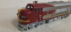Walthers Proto HO 920-41273 F3A Santa Fe Red Warbonnet #31C W/Sound/DCC/DC LED