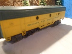HO SCALE CHICAGO AND NORTH WESTERN DUMMY DIESEL B UNIT 5-108-1-5