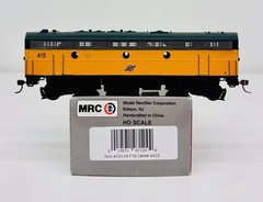 MRC Platinum HO Chicago & North Western C&NW F7B Non-Powered Dummy Diesel CD124