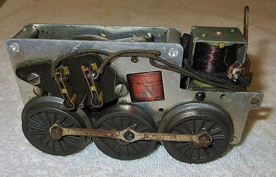 LIONEL POSTWAR O GAUGE MOTOR & E UNIT,W/MAGNA TRACTION
