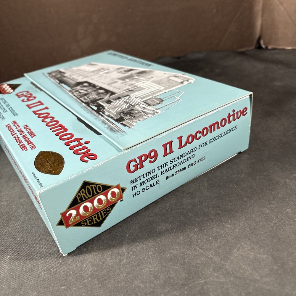 PROTO 2000 HO SCALE LOCOMOTIVE GP9 II ASSEMBLED WORKING 23699 B&O #752 BALTIMORE