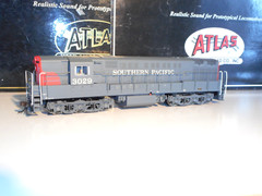 Atlas 7724 DCC & QSI Sound, Southern Pacific Co-Co #3029. As New cond. HO.Boxed