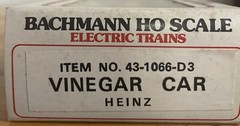 BACHMANN VINEGAR CAR (HEINZ) TRAIN HO GAUGE SCALE Vintage Locomotive BOXED