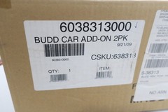 Lionel Conventional Classics Budd Locomotive/Commuter 2-Pack 6-38313 (NOS)