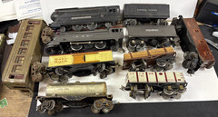 Pre-war Lionel O-27 gauge 1668E 2-6-2 locomotive + 1688 + 6 cars parts/repair