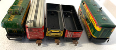 Marx 4000 SeaBoard O Gauge Wind Up Locomotive ,3 freight cars & Caboose