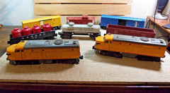 Lionel 2023 Union Pacific Diesel Locomotive &Dummy,Box, Tanker, Caboose, Gondola