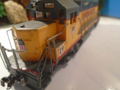 BACHMANN HO SCALE UNION PACIFIC GP 40 DIESEL LOCOMOTIVE DCC ON BOARD 5-202-3-5