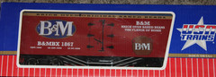 USA TRAINS G PLASTIC MODELS USA TRAINS LOT OF 5 ASSORTED BOX CARS