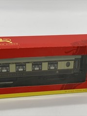 horny pullman 3rd class brake car R4150B No.209 Rolling Stock