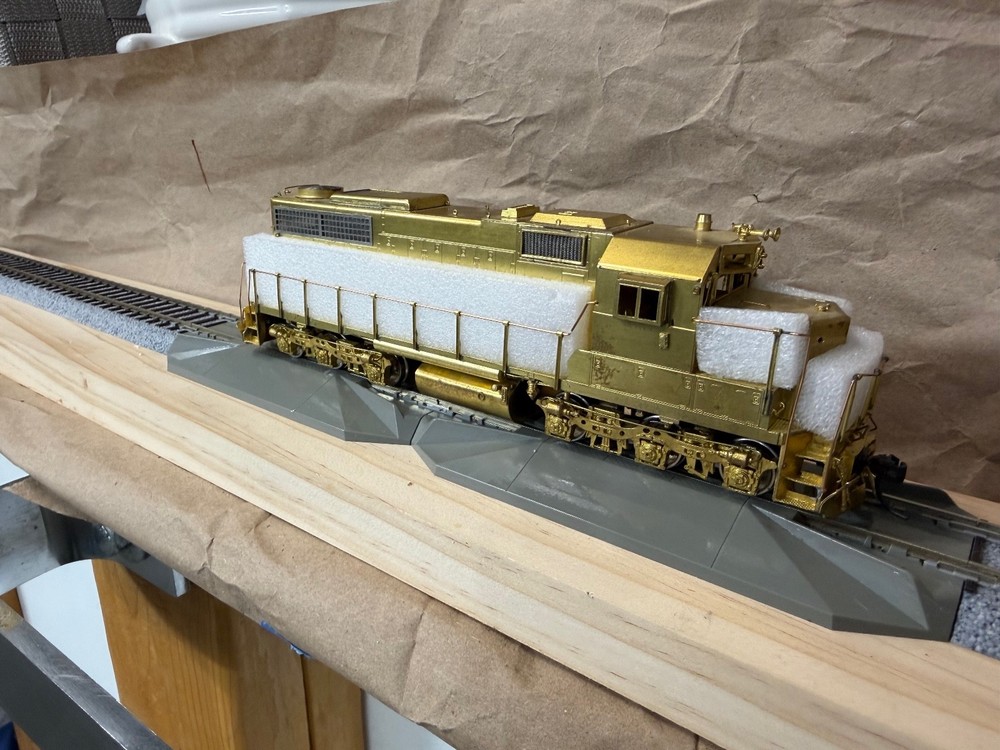 Overland Models HO Scale Brass Milwaukee Road SDL39 Locomotive OMI-5119/