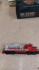 Bachmann HO Santa Fe Diesel Locomotive Red Silver #2092 Dual Mode Sound DC DCC