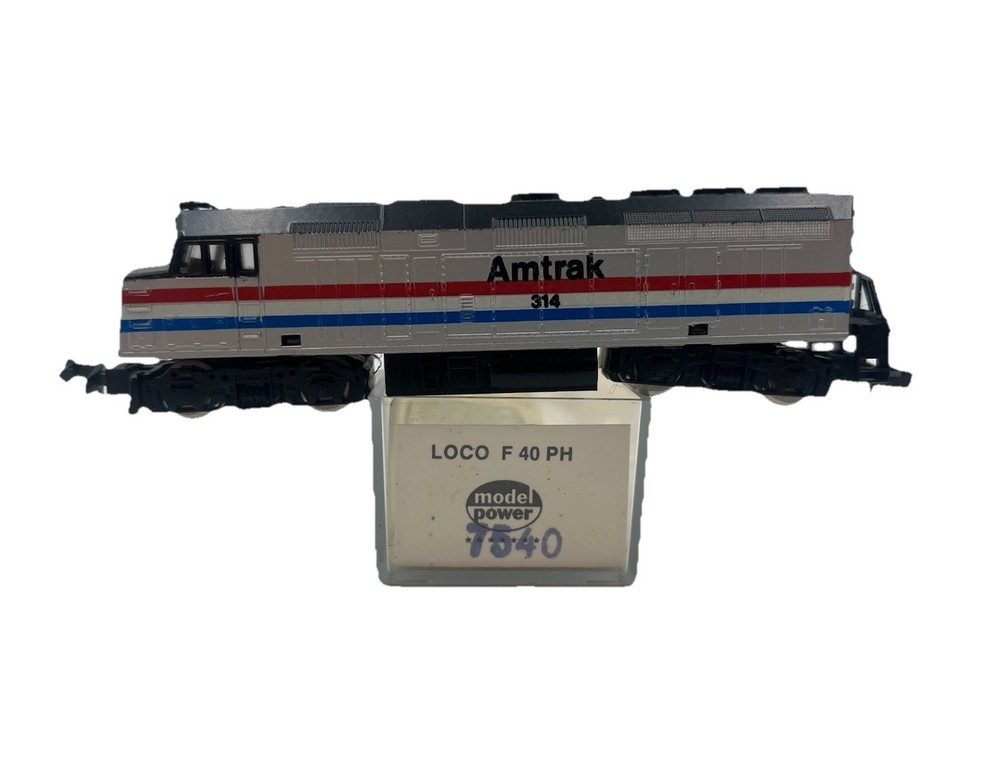 N Scale Model Power Amtrak 314 F40 PH Locomotive