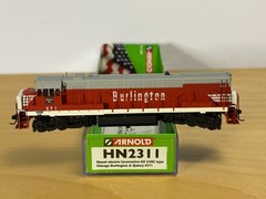 N Scale Arnold HN2311 Chicago Burlington & Quincy GE U28C Locomotive