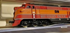 Life-Like N Scale E7 Locomotive A Unit Southern Pacific #6000