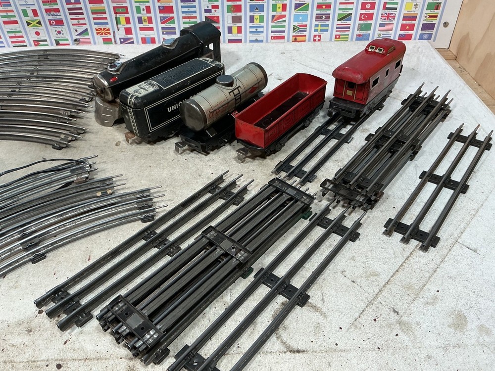 MARX Postwar Steam Engine Set w. Transformer Tracks Freight Car Set 0 scale