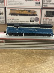 Atlas N Scale Great Northern GN “Big Sky Blue” SD-9 #596 Wrong Box Used