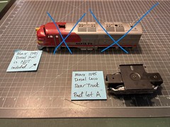 Marx Train 1095 Santa Fe E7 EMD DUMMY Diesel Locomotive TRUCK WHEEL PART LOT A