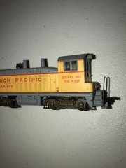 ATHEARN SW7 EMD 1500 SWITCHER UNION PACIFIC D.S.1870 LOCOMOTIVE runs