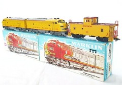 Marklin AC HO USA UNION PACIFIC EMD F7 DIESEL 2-UNIT LOCOMOTIVE 3061 + 4061 MIB!