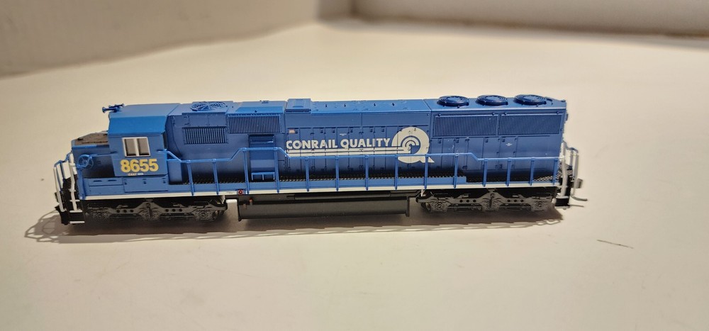 Atlas N Scale SD-50 Diesel Engine Conrail #8655