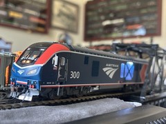 Bachmann HO 68301 Siemens ALC-42 Charger Amtrak Phase VI #300 DCC Sound TESTED