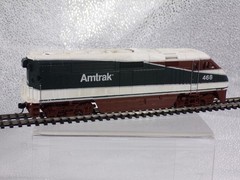 Athearn Amtrak Northwest F59PHI powered locomotive 2604 HO gauge 1O3