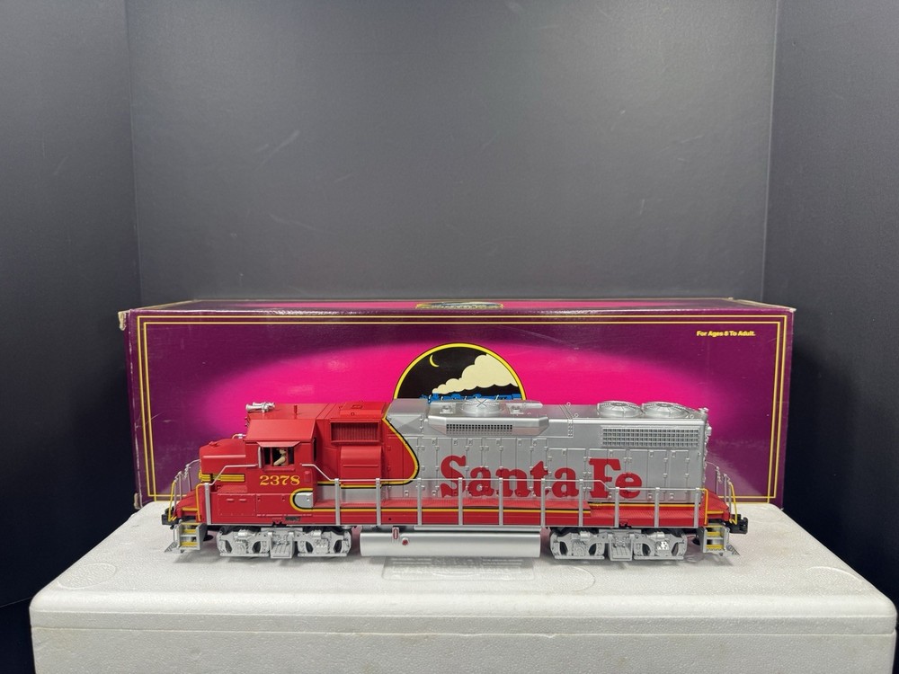 MTH 20-2562-3 Santa Fe Warbonnet GP38-2 nonpowered diesel engine #2378 LNIB