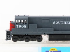 HO Scale Athearn 3468 SP Southern Pacific U30C Diesel Locomotive #7908